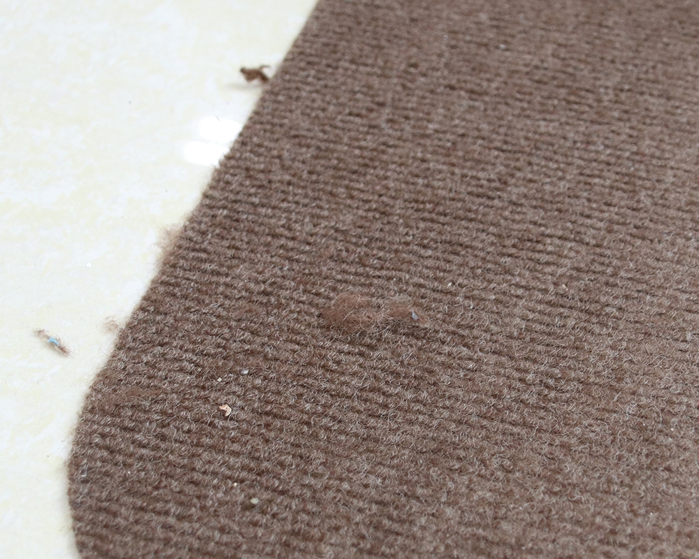 伝統的な椅子のクッション